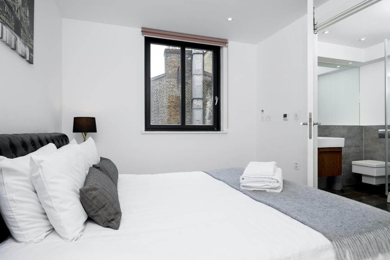 Spacious 2 Bedroom, 3 Beds 2,5 Bathroom, Trafalgar Square Leilighet