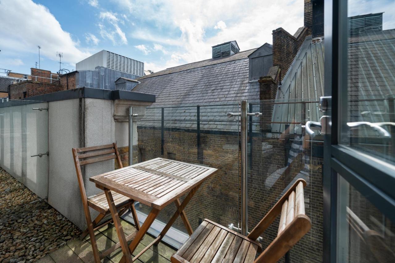 Spacious 2 Bedroom, 3 Beds 2,5 Bathroom, Trafalgar Square London