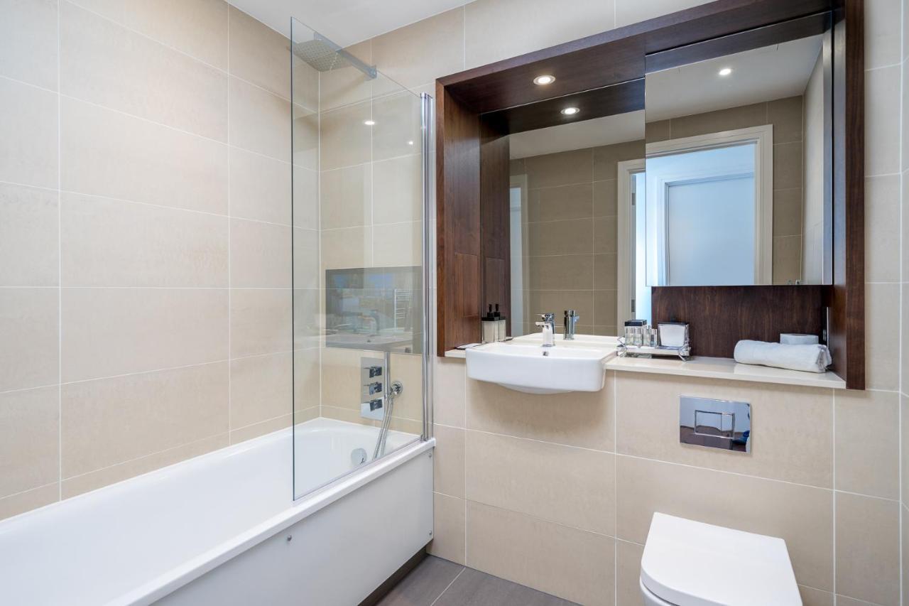 Luxurious Spacious 2bed Skyline River Views By Canary Wharf London