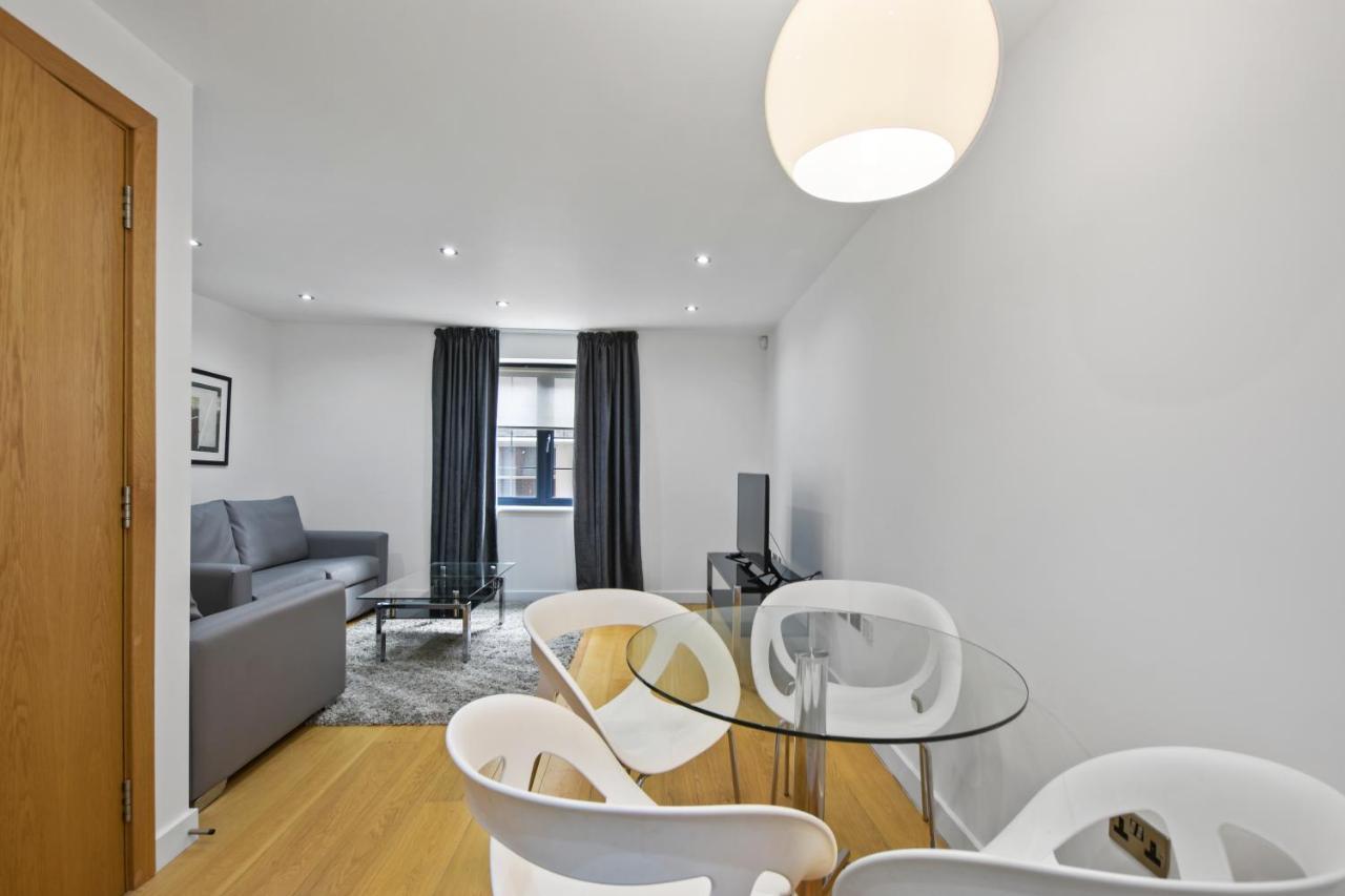 Cambric By Aeria London