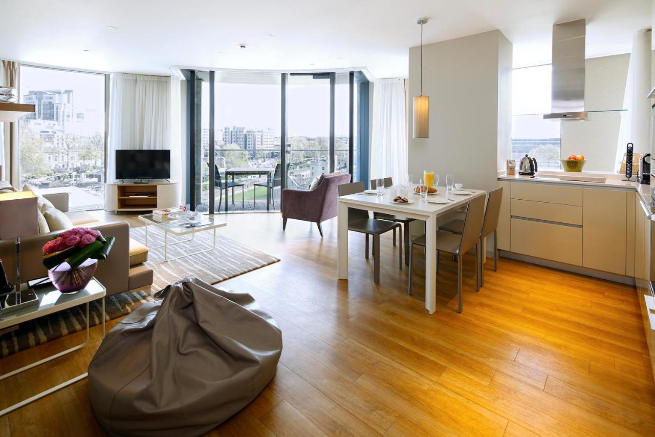 Cheval Three Quays At The Tower Of Londres