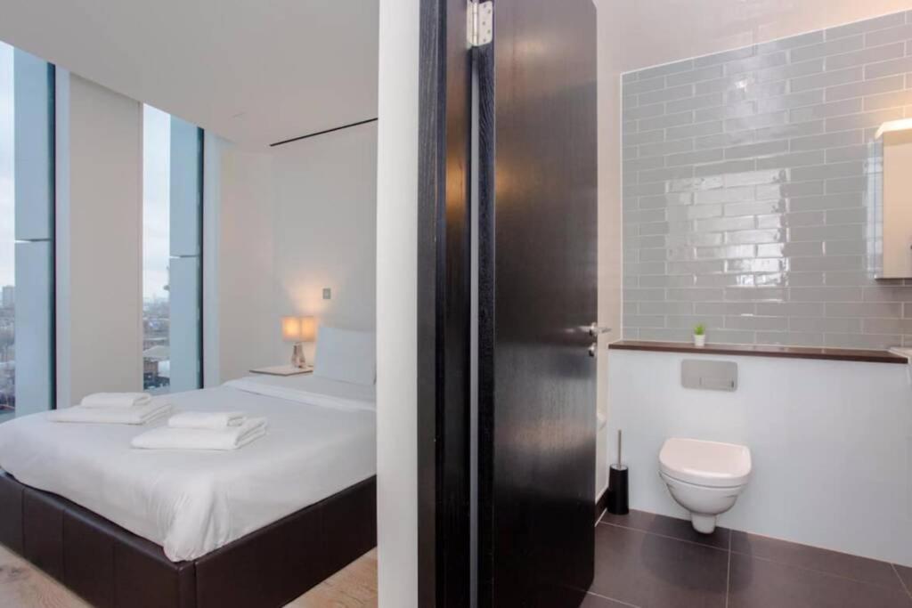 Apartment Modern With Views London