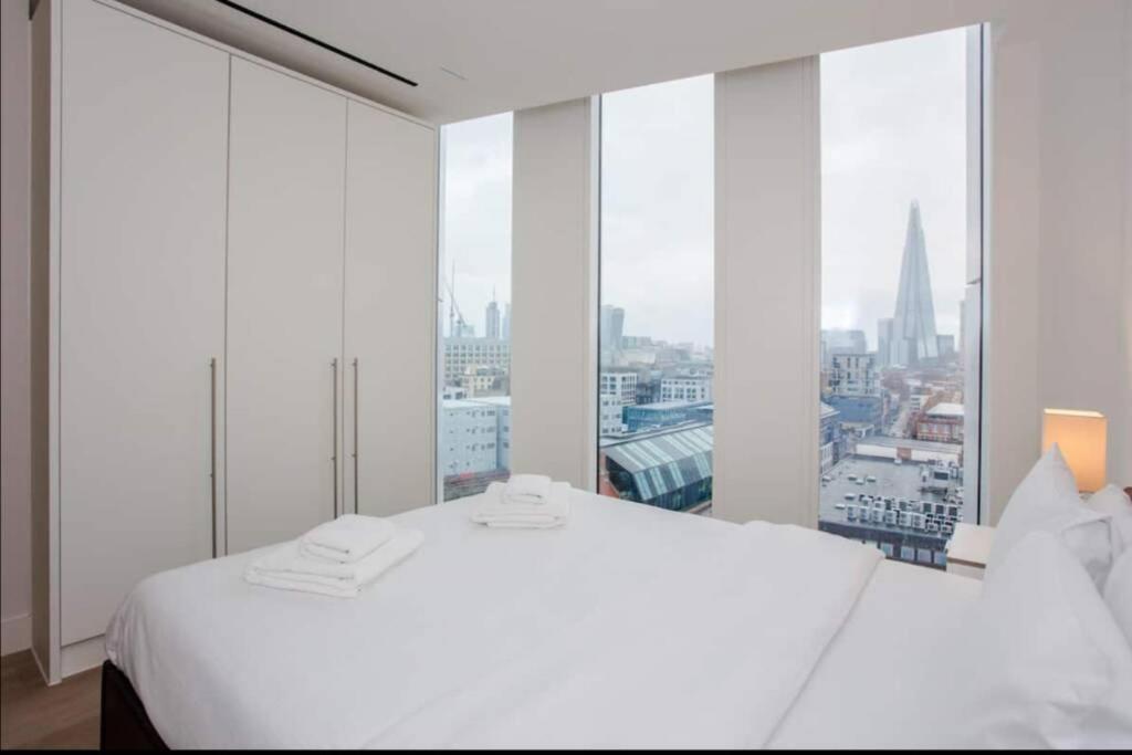 Apartment Modern With Views