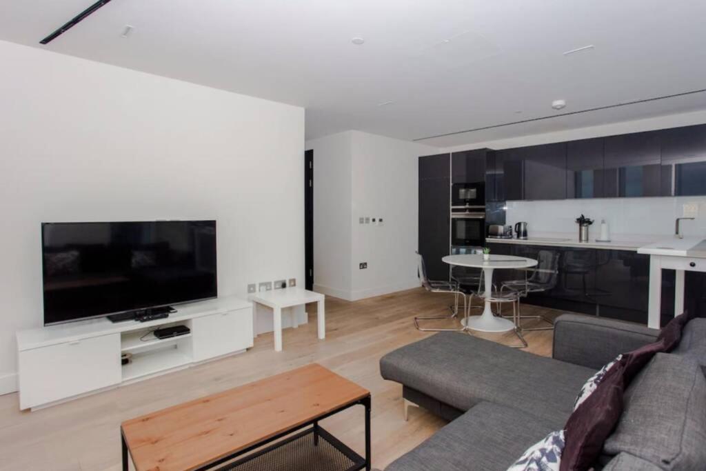 Apartment Modern With Views *