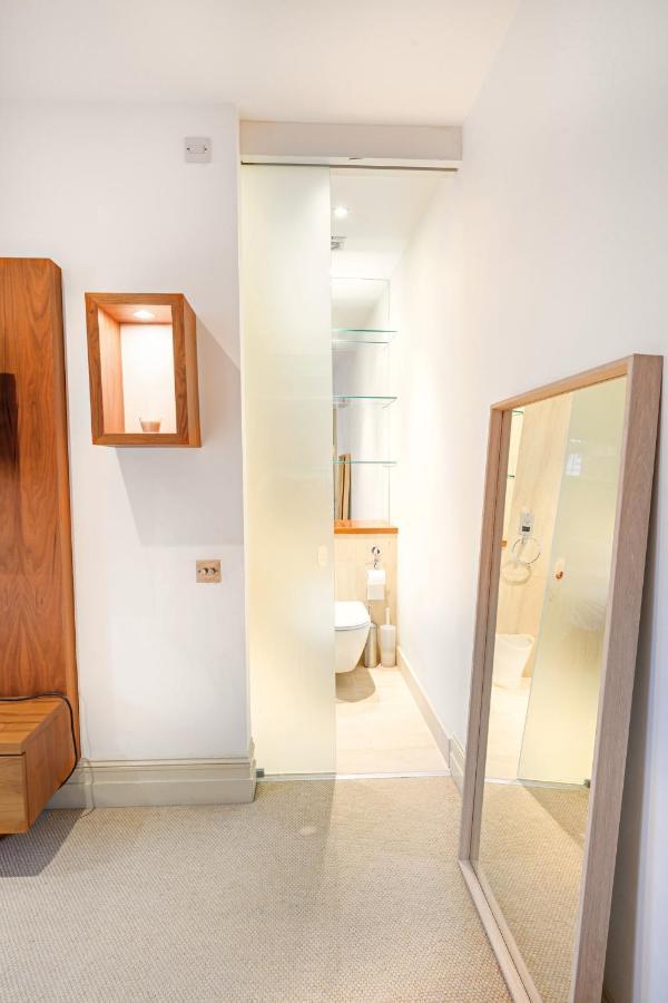 Luxury Massive Townhouse By Harrods * London