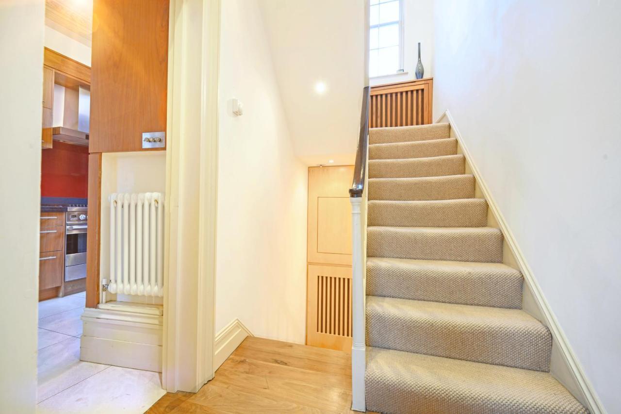 Luxury Massive Townhouse By Harrods Apartment
