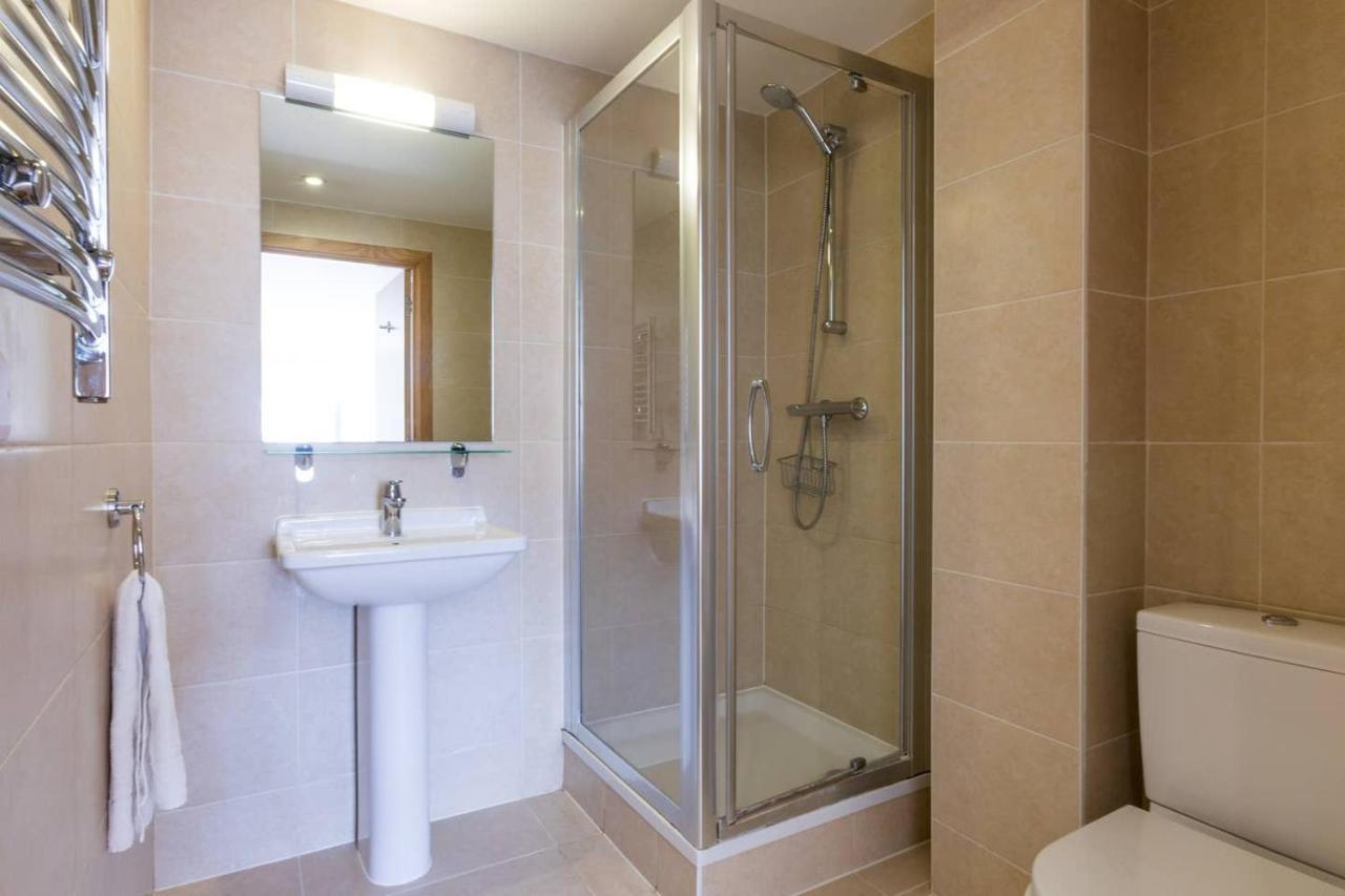Bright And Modern 3 Bed Hyde Park * Londra
