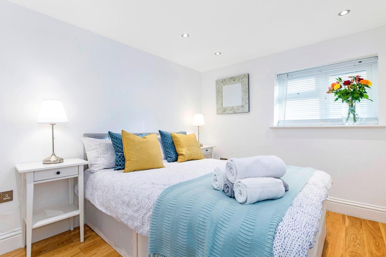 Stylish 2 Bed Apartment-zone 2 - 10 Minutes To The Heart Of London- Sleeps Up 8 Apartment London