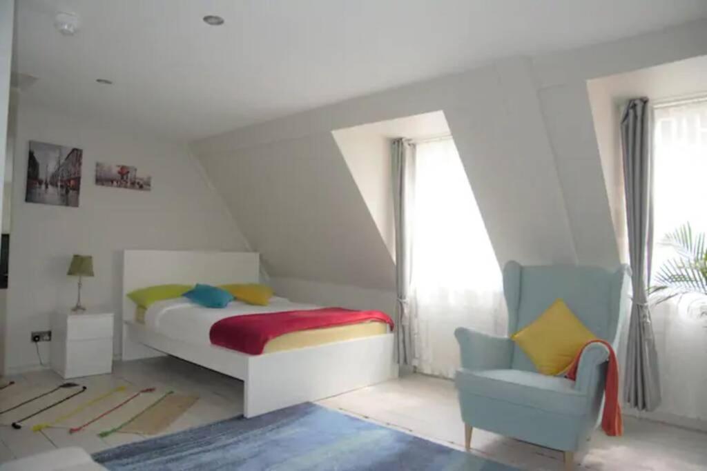Fabulous Duplex Flat In Covent Garden - 2 Bedroom London