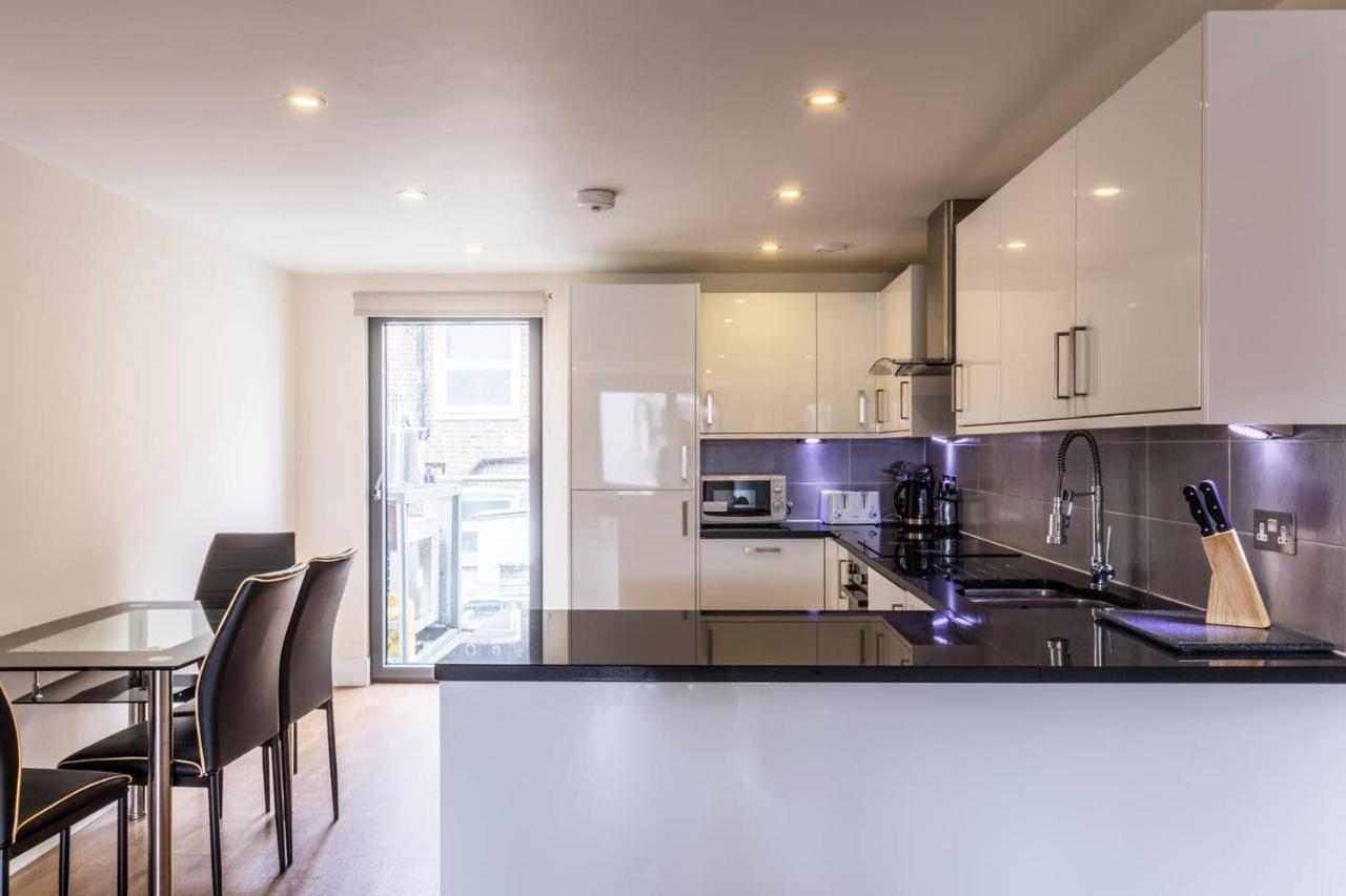 Bright And Modern 3 Bed Hyde Park * Londra
