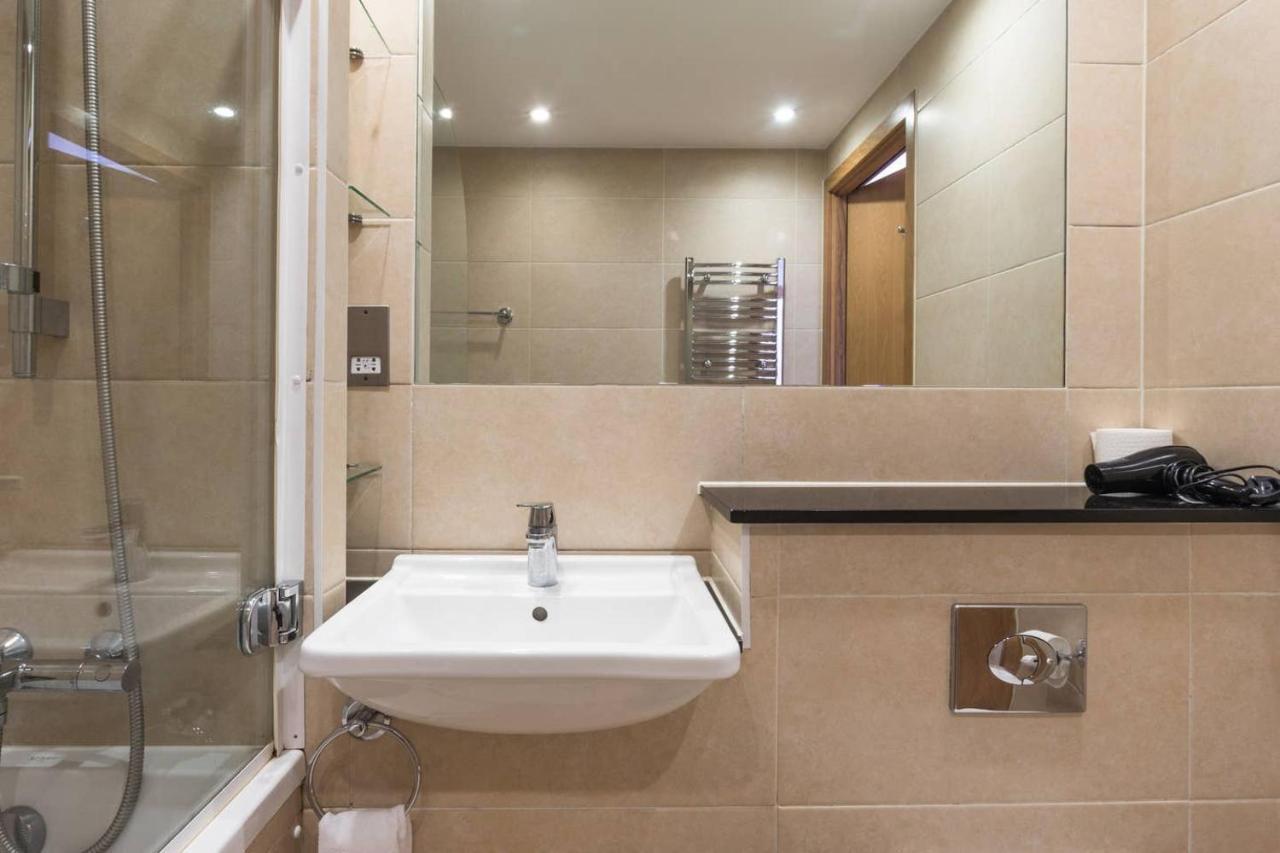 Appartamento Bright And Modern 3 Bed Hyde Park Londra
