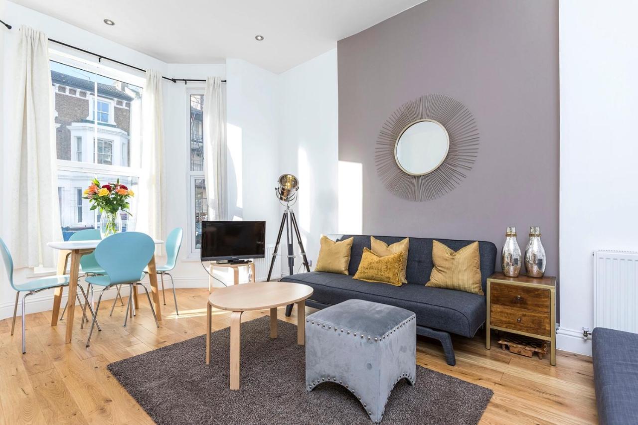 Stylish 2 Bed Apartment-zone 2 - 10 Minutes To The Heart Of London- Sleeps Up 8 Apartment