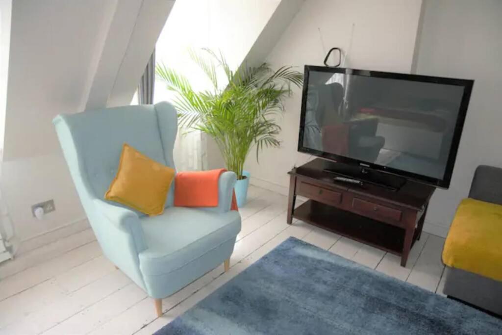 Fabulous Duplex Flat In Covent Garden - 2 Bedroom Lejlighed London