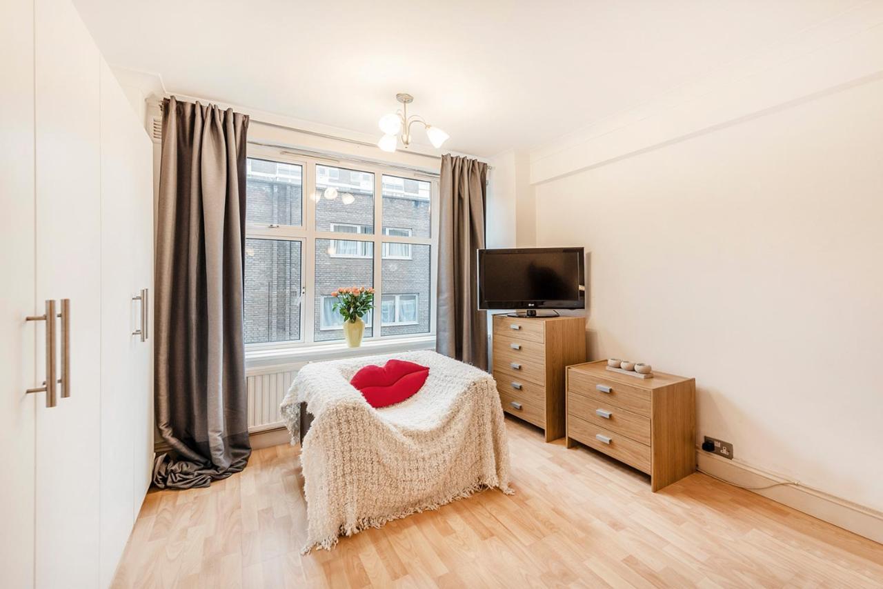 Park Apartment *