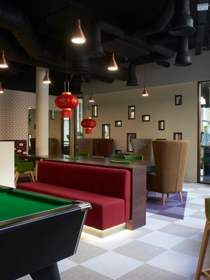 Spacious And Comfy At Chapter Highbury I In Lägenhet London
