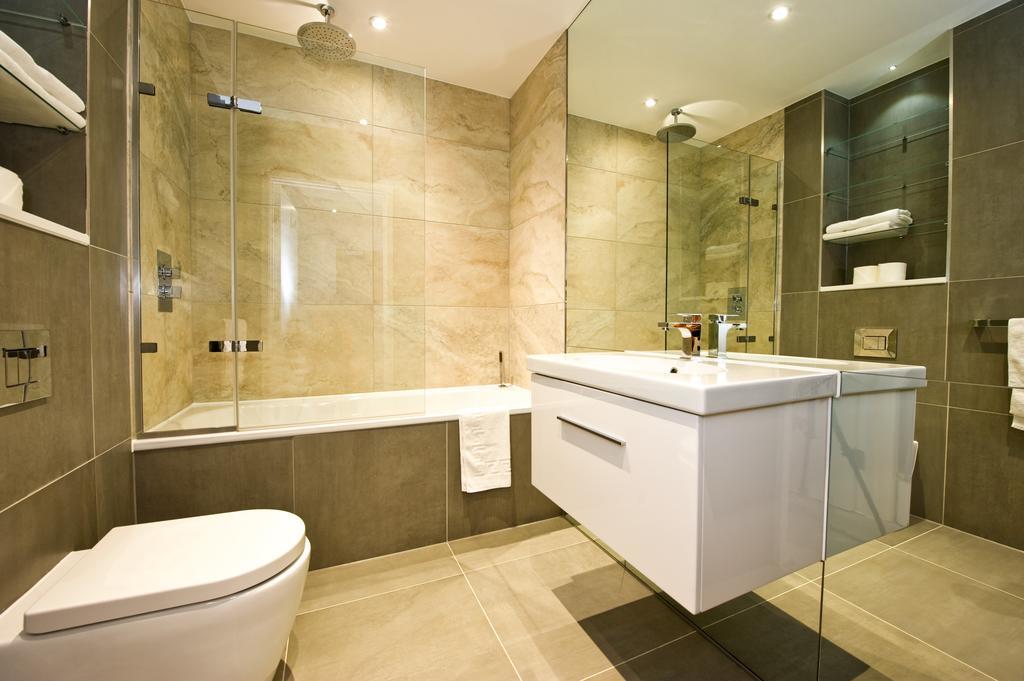 - Bridge Apartment