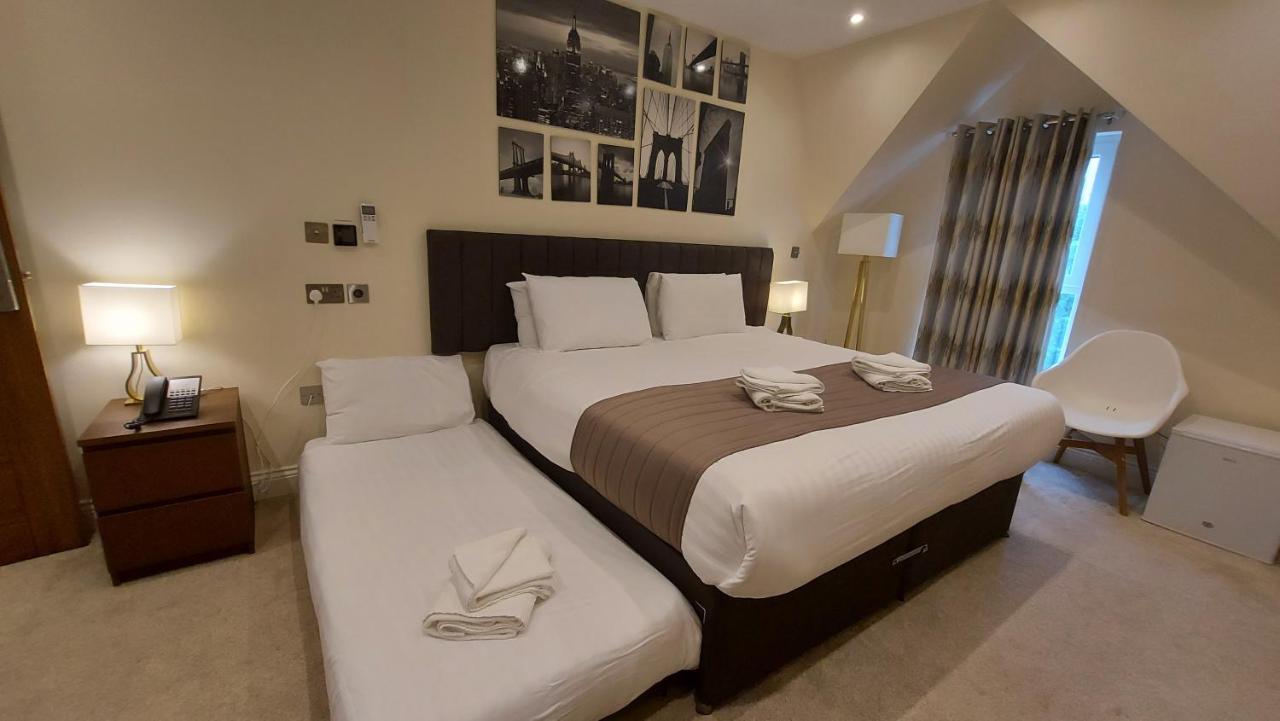 Star 3* London