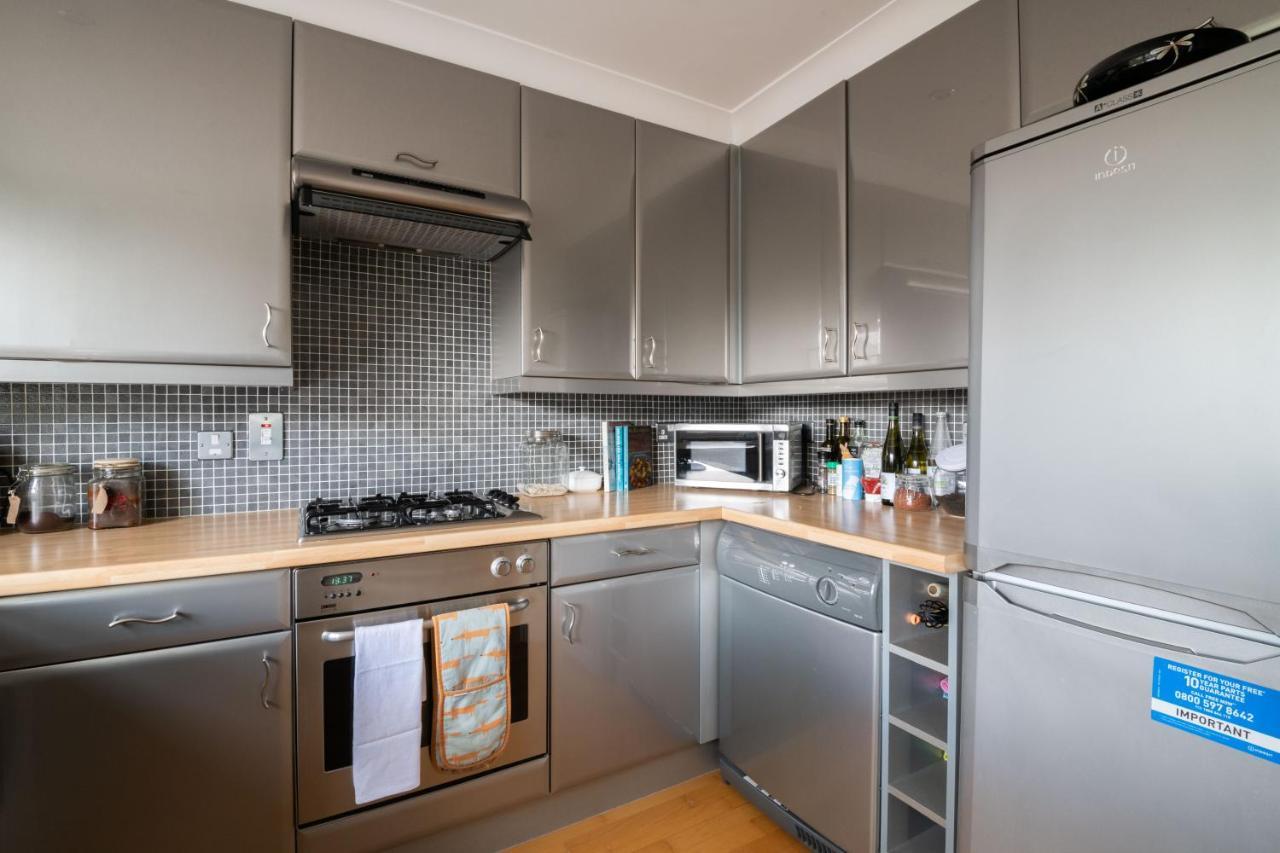 Pleasant Putney Close To The Tube Station By Underthedoormat * Londen