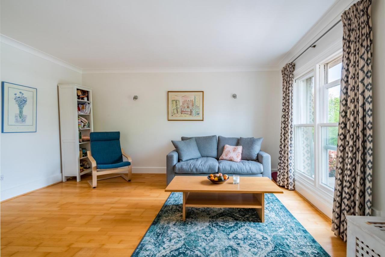 Pleasant Putney Close To The Tube Station By Underthedoormat Londen