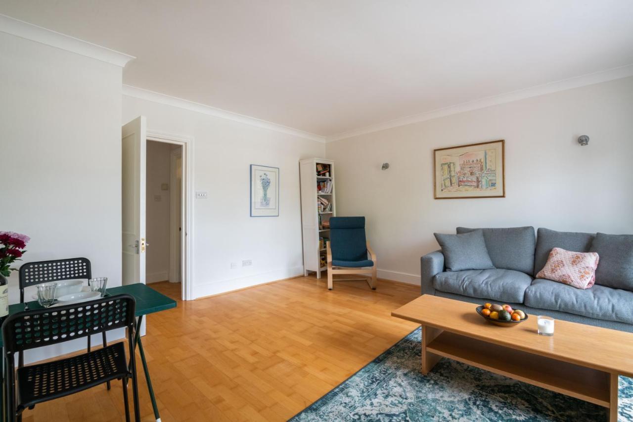 Pleasant Putney Close To The Tube Station By Underthedoormat Apartment *