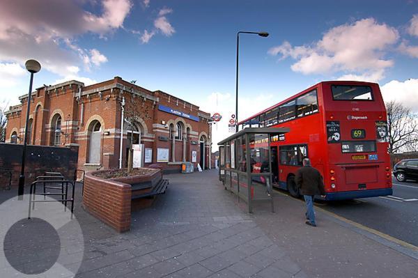 Comfy Rooms. Shared East Homestay. * Londen