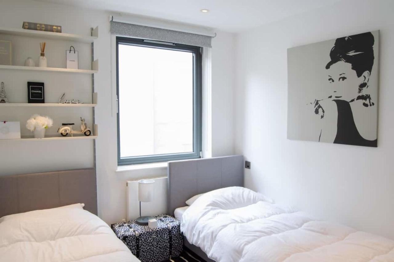 Modern 2 Bedroom With Balcony Near Oxford Street Londen