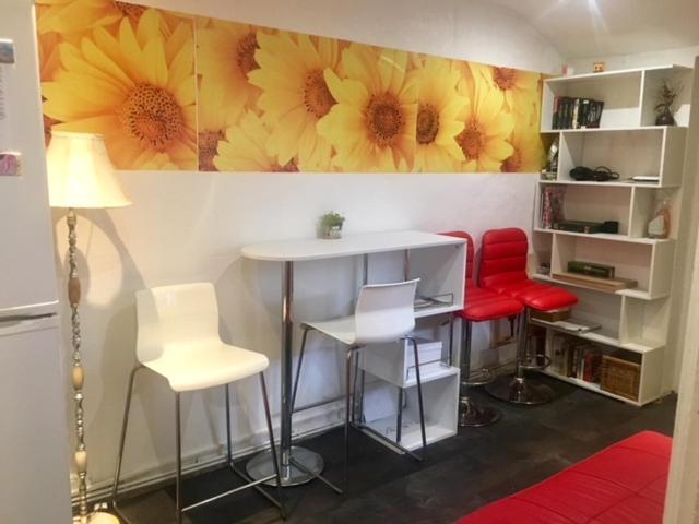 Accommodatie bij particulieren Comfy Rooms. Shared East Homestay. Londen