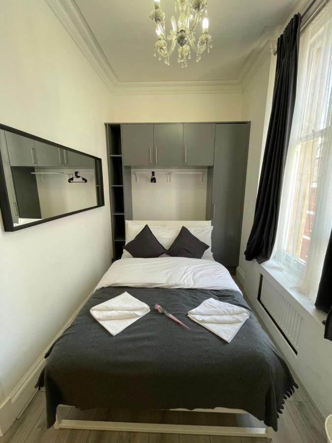 Selfridges Serviced Appartement
