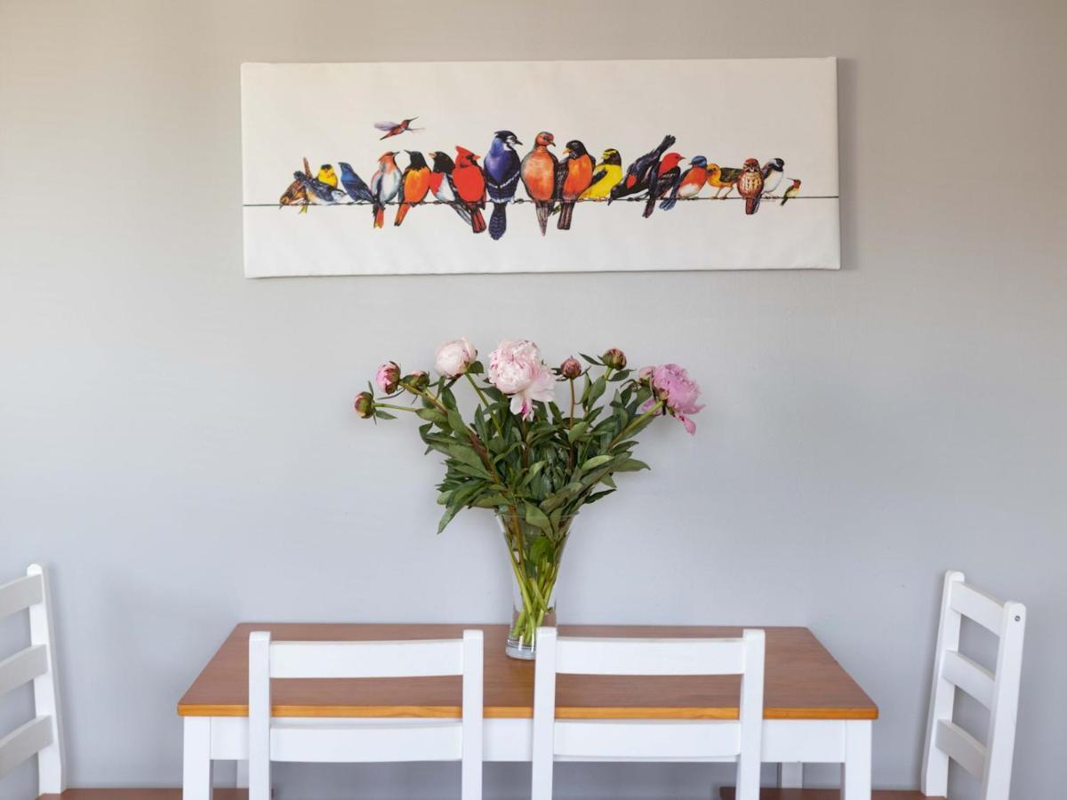 Pass The Keys Stylish 1-bedroom Flat In Trendy West Kensington Apartment