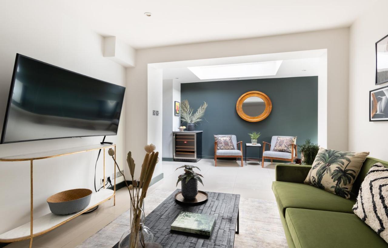 Apartment The Heart Of Shepherds Bush - Modern 2bdr With Garden London