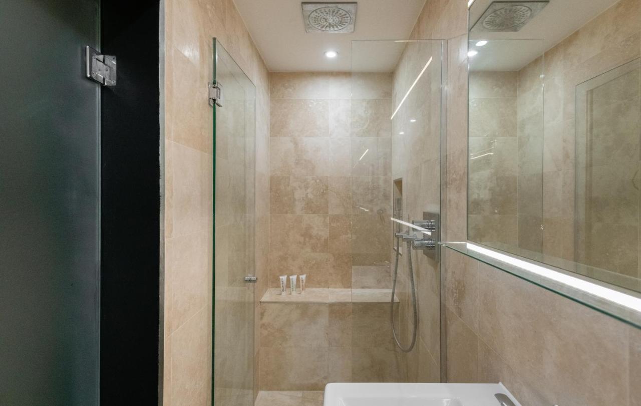 The Heart Of Shepherds Bush - Modern 2bdr With Garden * London