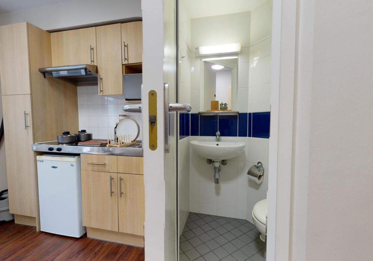Private Bedrooms With Shared Kitchen And At Iq Tufnell House In * London