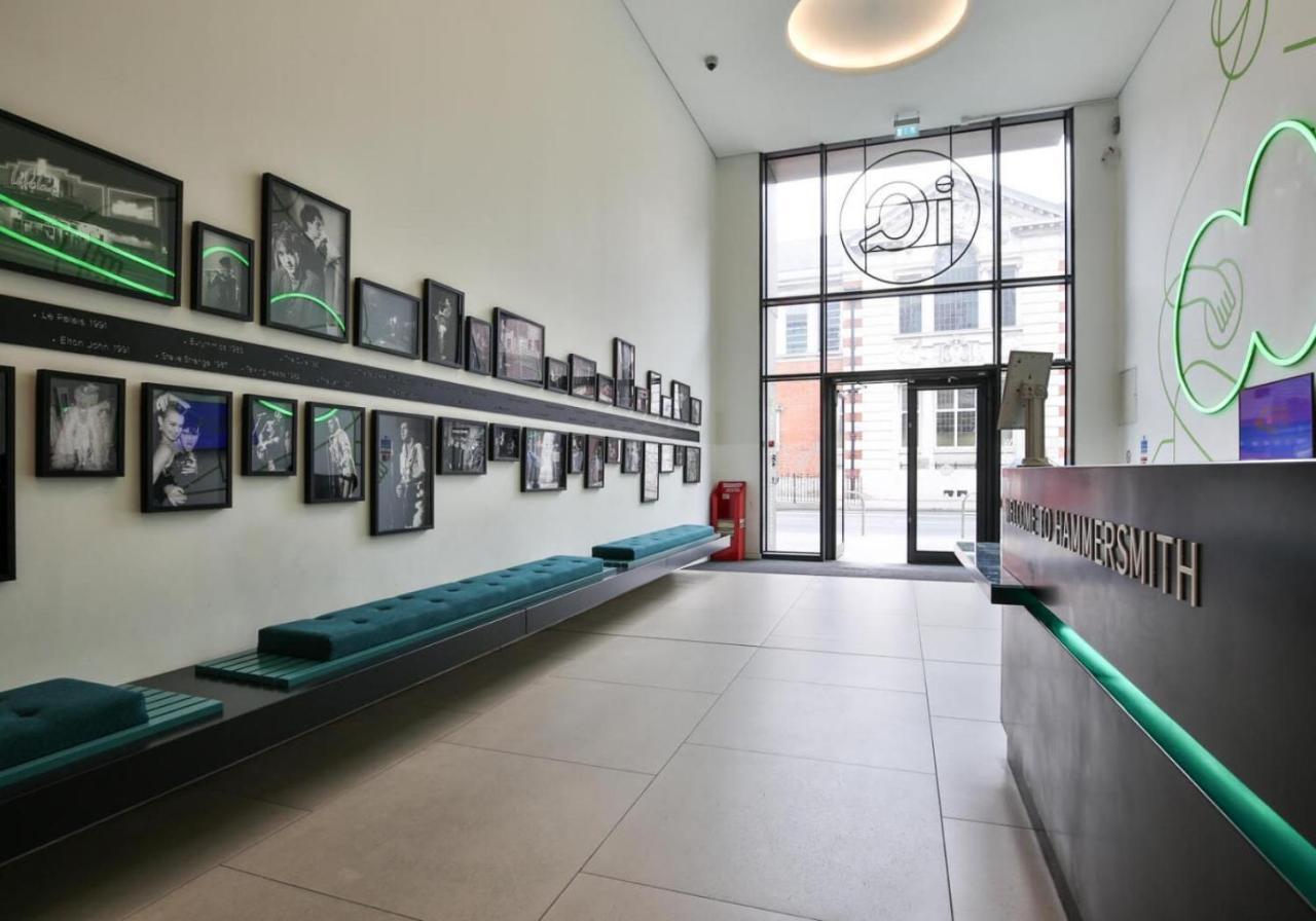 Trendy At Iq Hammersmith In * Londres