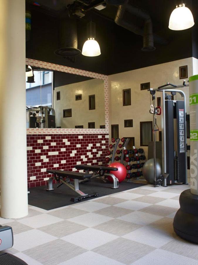 Spacious And Comfy At Chapter Highbury I In Lägenhet
