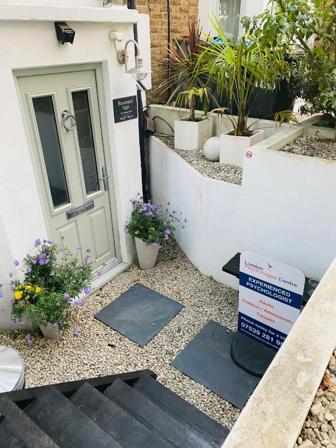 Lejlighed Stunning, Stylish Garden Flat In The Heart Of Wimbledon London