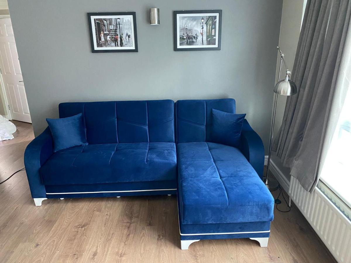 2bed 2bath In Fitzrovia Apartment