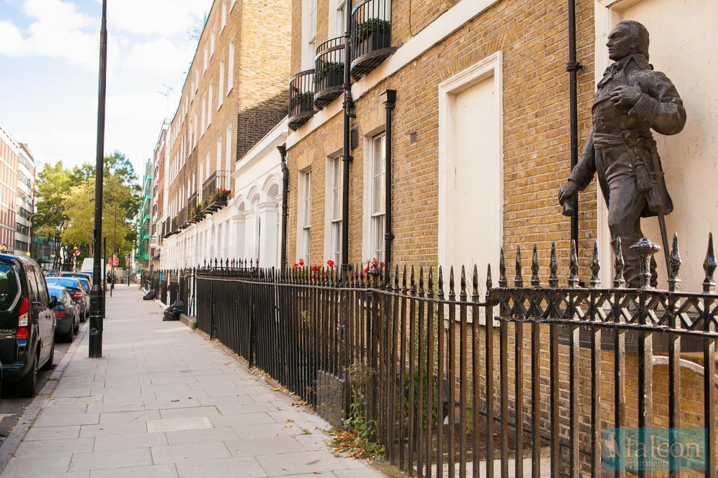 Apartment Maple Street London