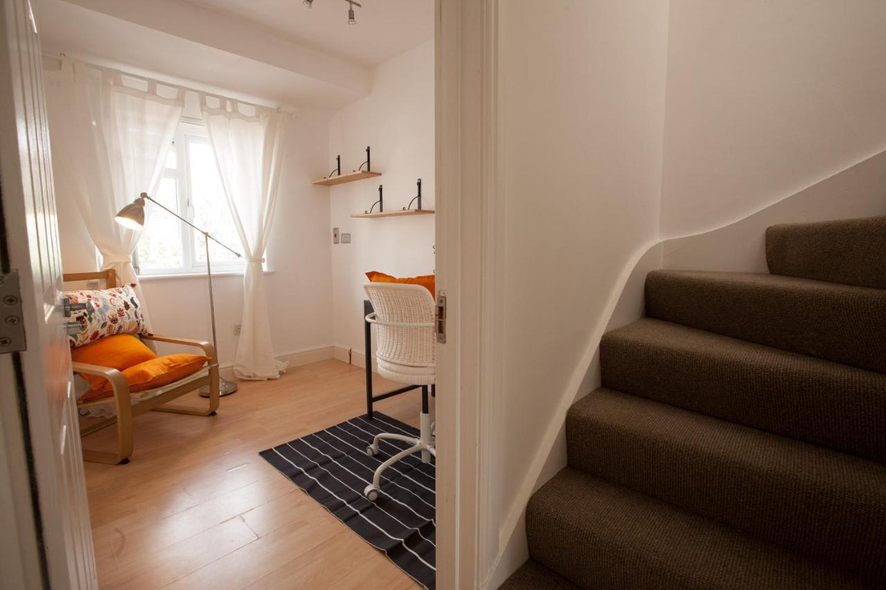 Tooting & By Dc Guest house London