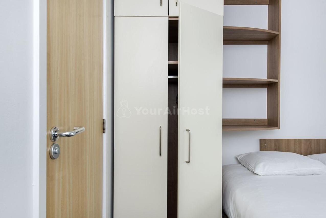 Spacious At Axo Camden In * Londres