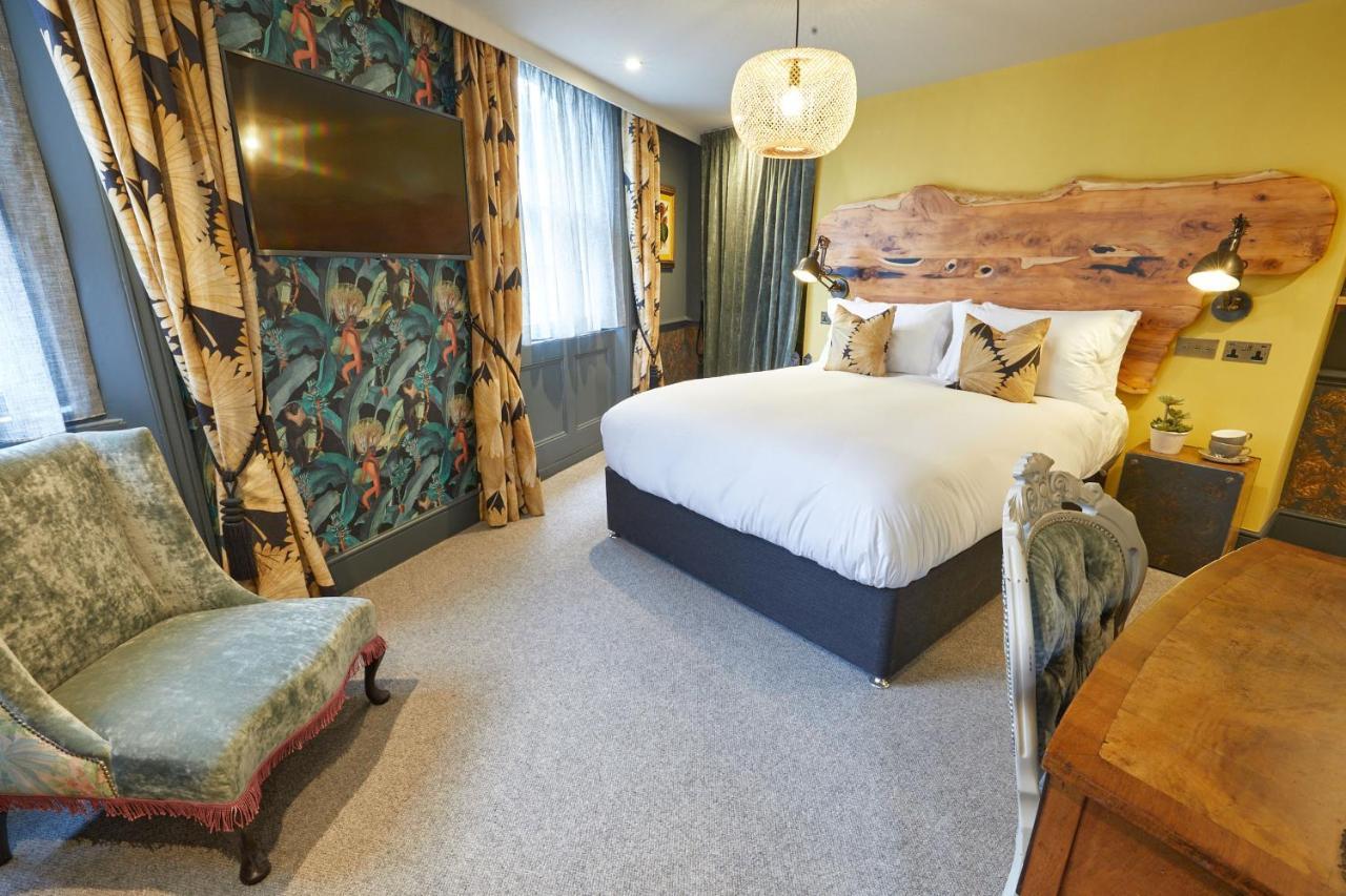 Hotell The Kings Arms Pub & Boutique *