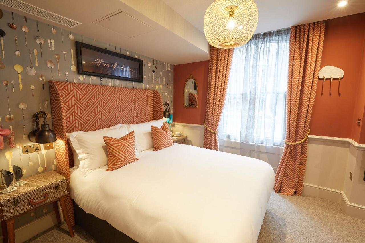The Kings Arms Pub & Boutique * London