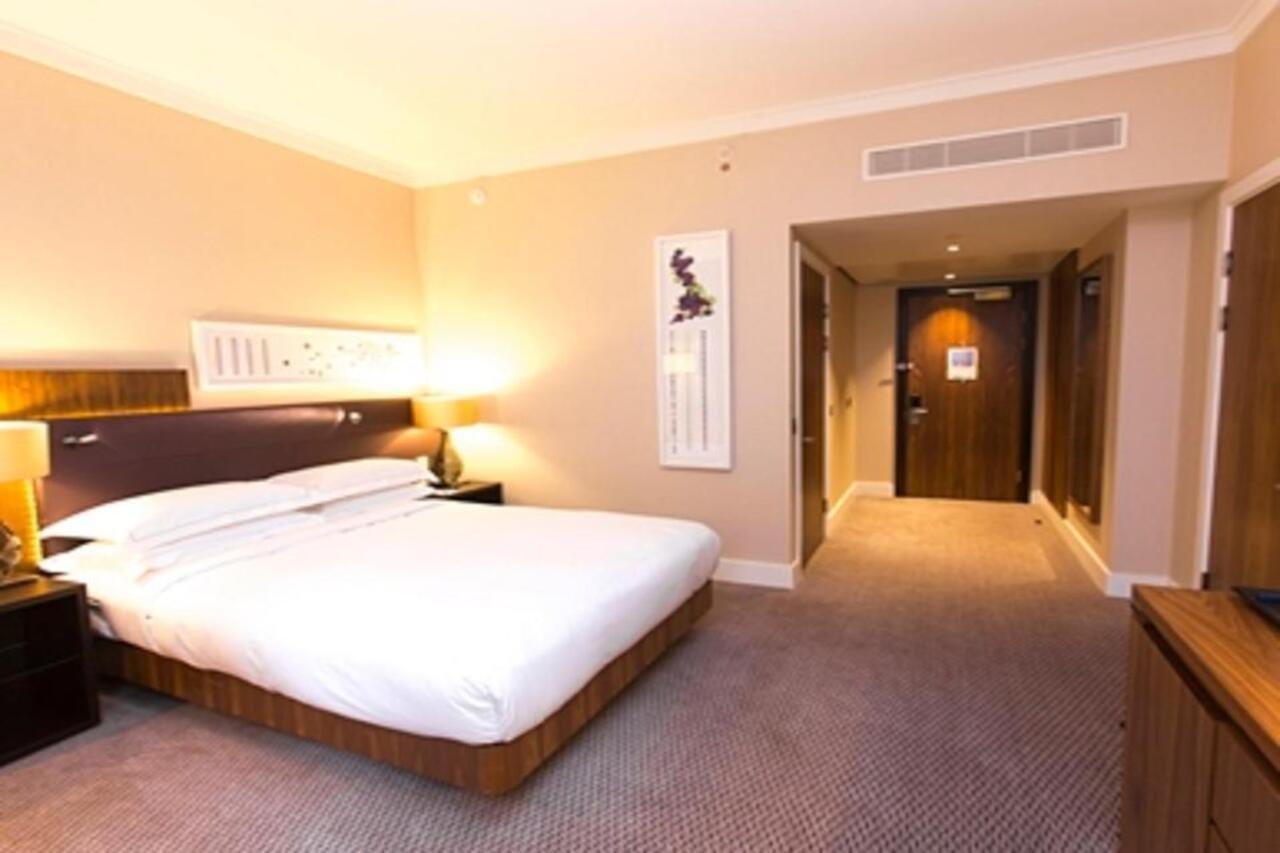 Hotel Hilton Wembley 4*