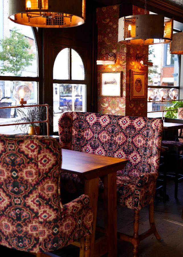 Hotel The Kings Arms Pub & Boutique