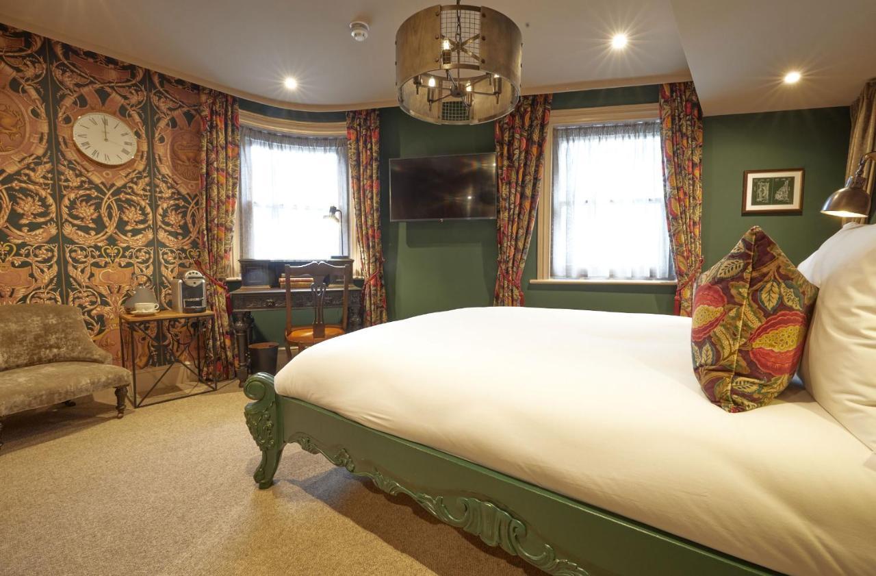 The Kings Arms Pub & Boutique Hotel *