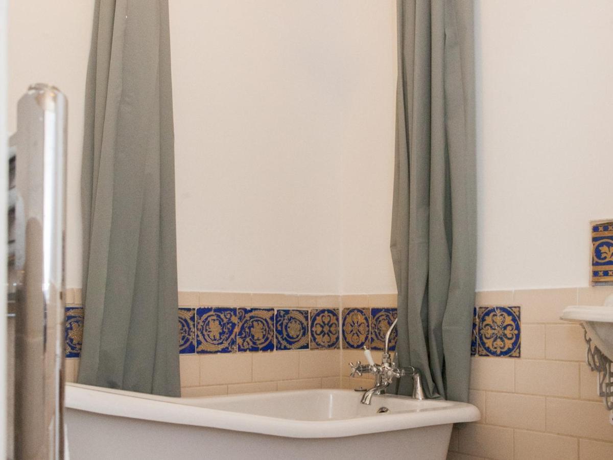 Pass The Keys Spacious 2bedroom Flat With Views In Bridge Appartement Londen