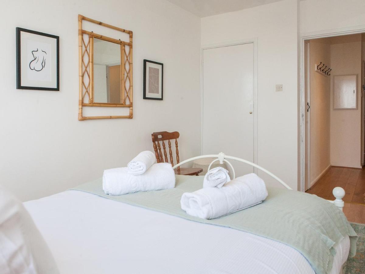 Pass The Keys Spacious 2bedroom Flat With Views In Bridge * Londen
