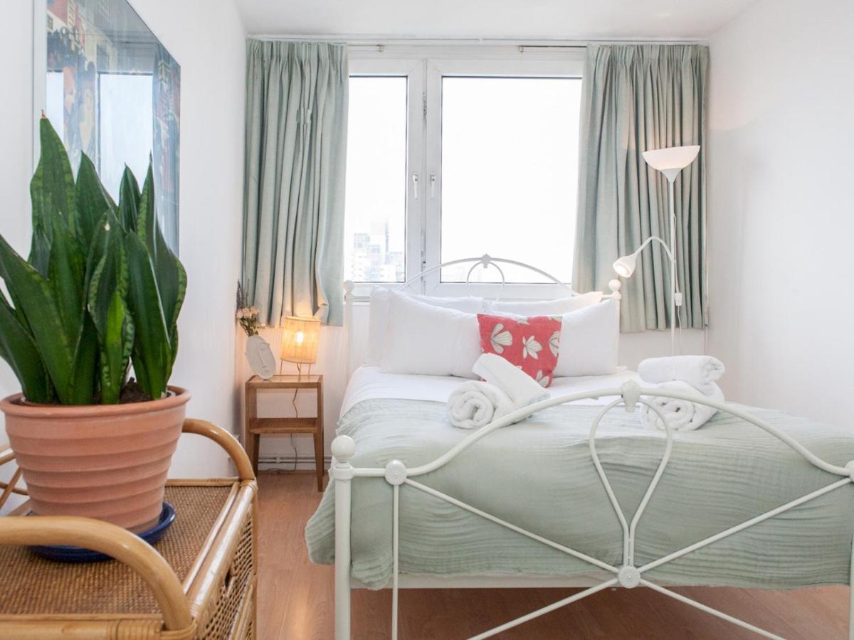 Pass The Keys Spacious 2bedroom Flat With Views In Bridge * Londen