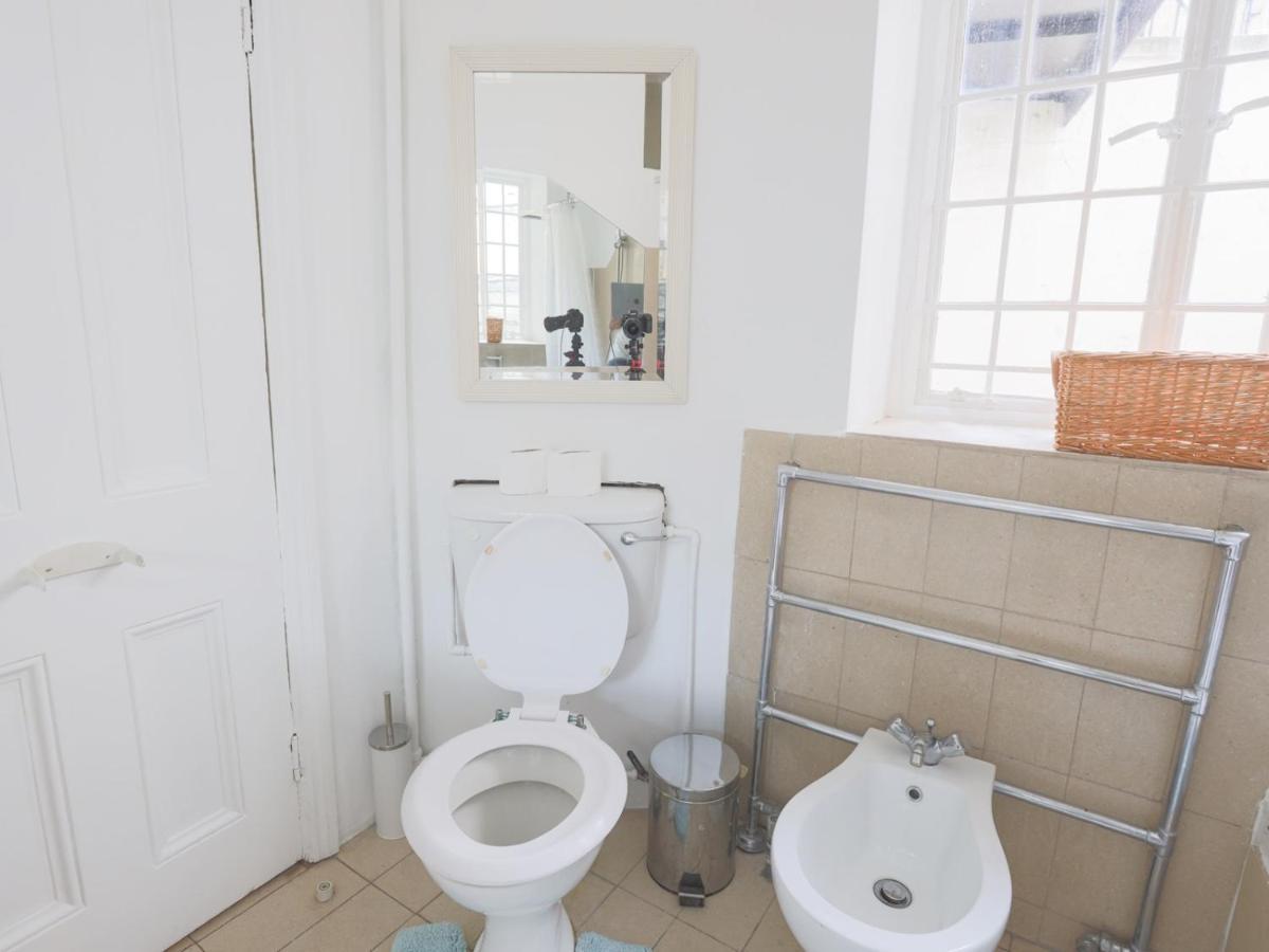 Hyde Park's Mezzanine Studio - Pass The Keys Apartment