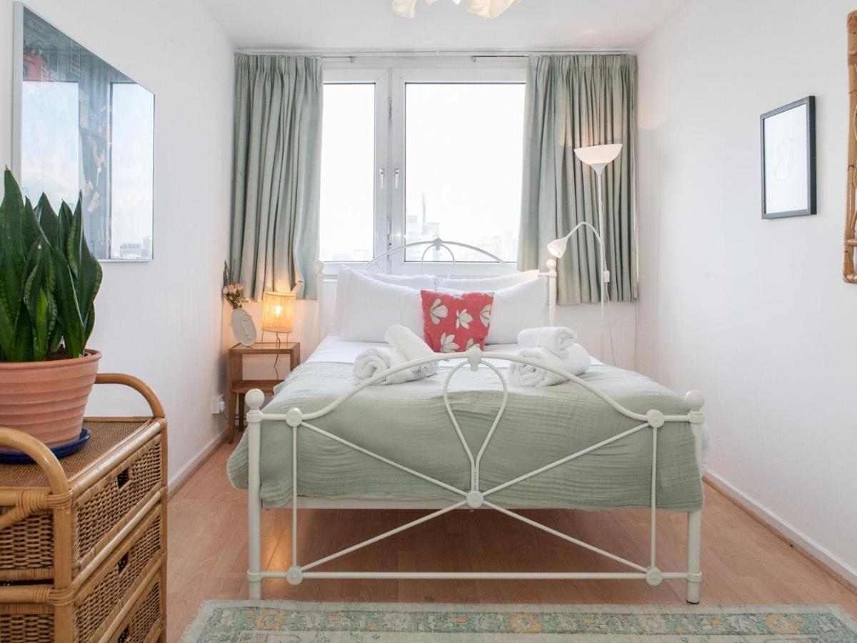Pass The Keys Spacious 2bedroom Flat With Views In Bridge * Londen