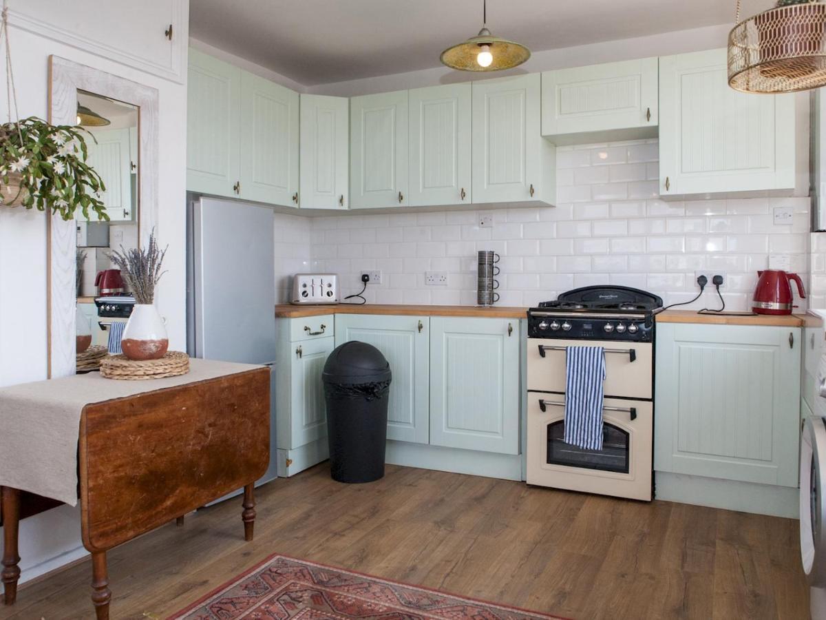 Appartement Pass The Keys Spacious 2bedroom Flat With Views In Bridge Londen